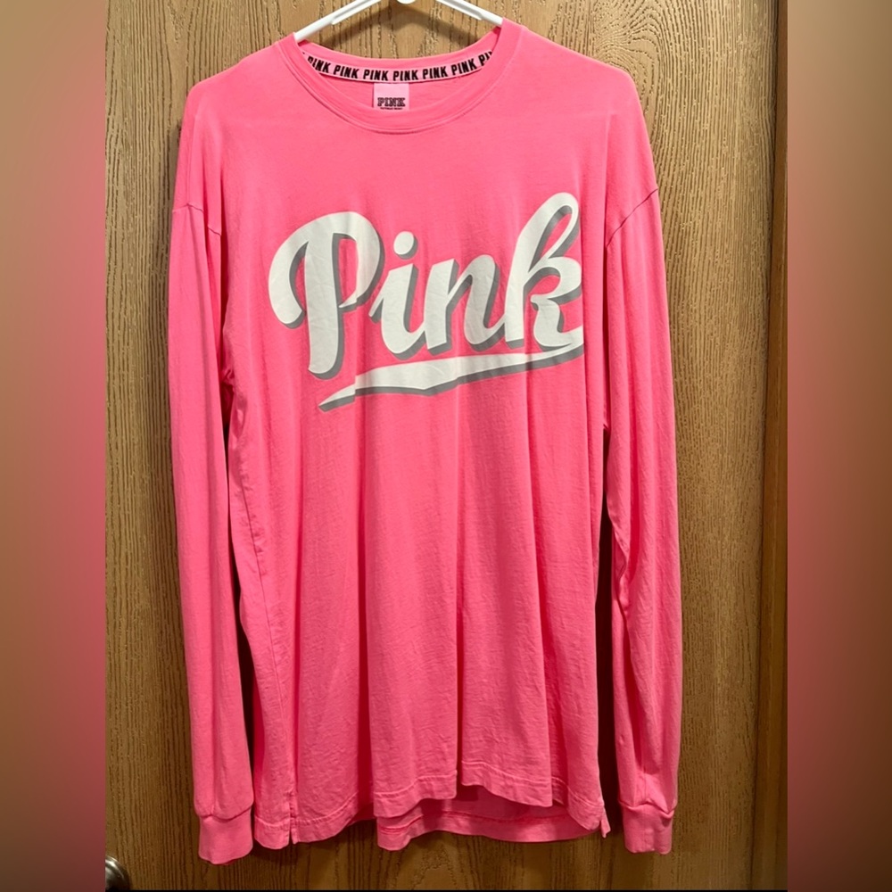 VS PINK along sleeve tee